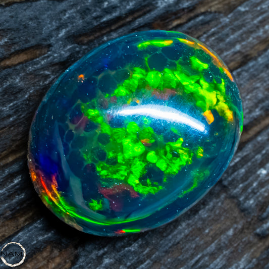 Großer Schwarzer Opal Cabochon -  0,32g -1,6Ct