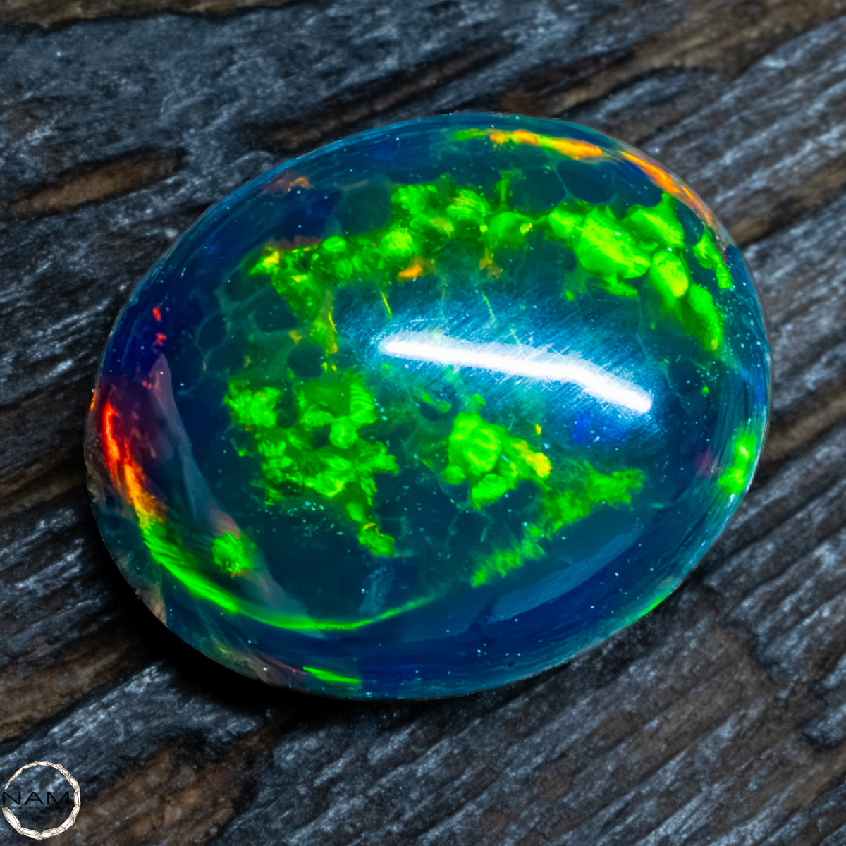 Großer Schwarzer Opal Cabochon -  0,32g -1,6Ct