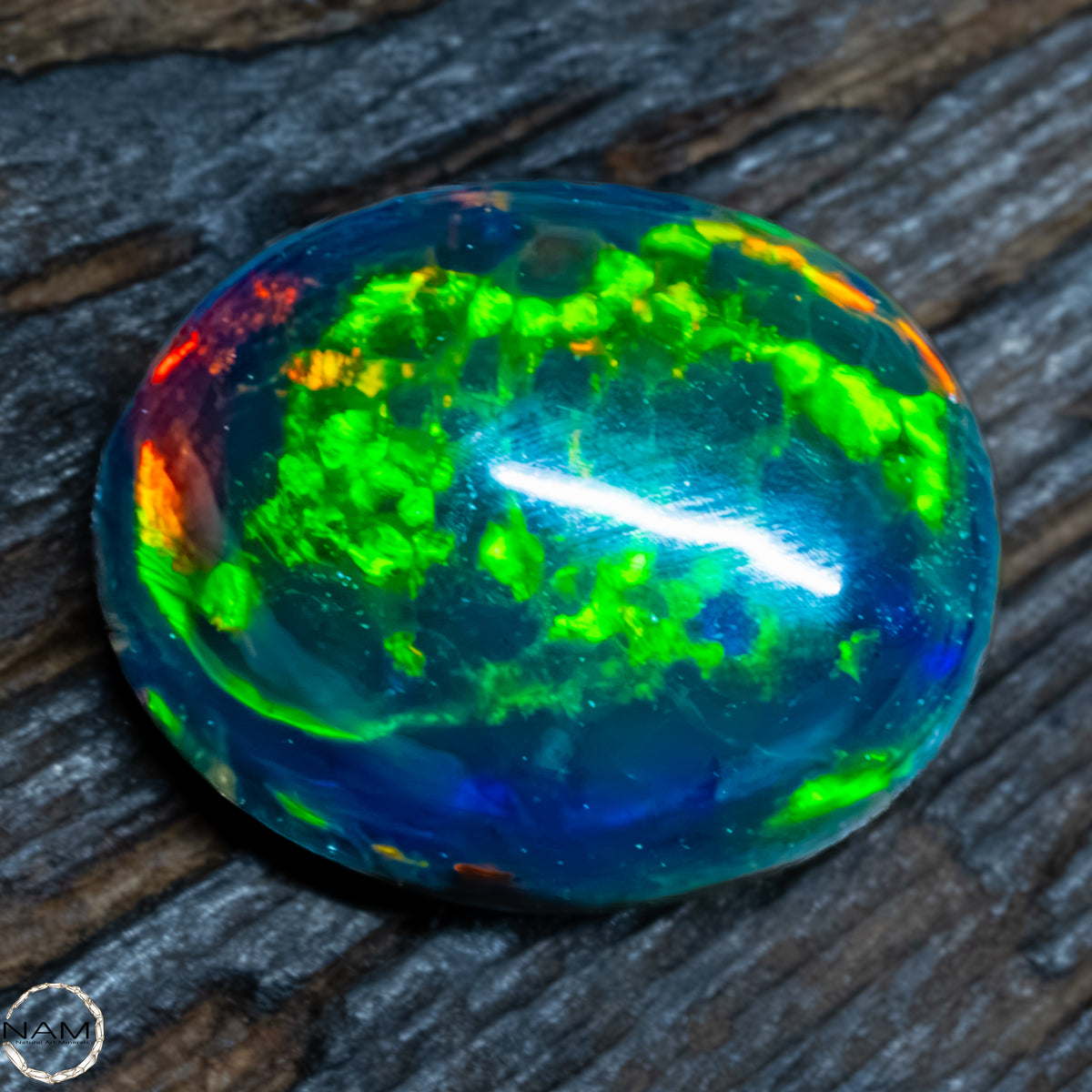 Großer Schwarzer Opal Cabochon -  0,32g -1,6Ct