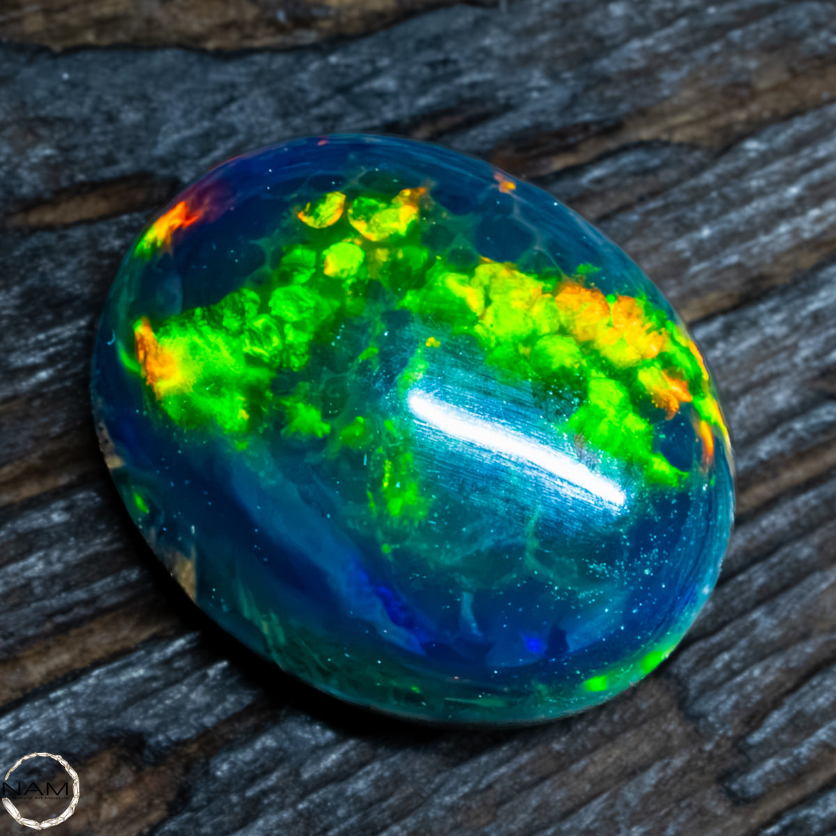 Großer Schwarzer Opal Cabochon -  0,32g -1,6Ct