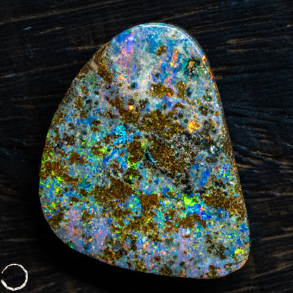 Natürlicher  Boulder Opal aus Australien Edelsteinqualität -  6,11g -30,55Ct