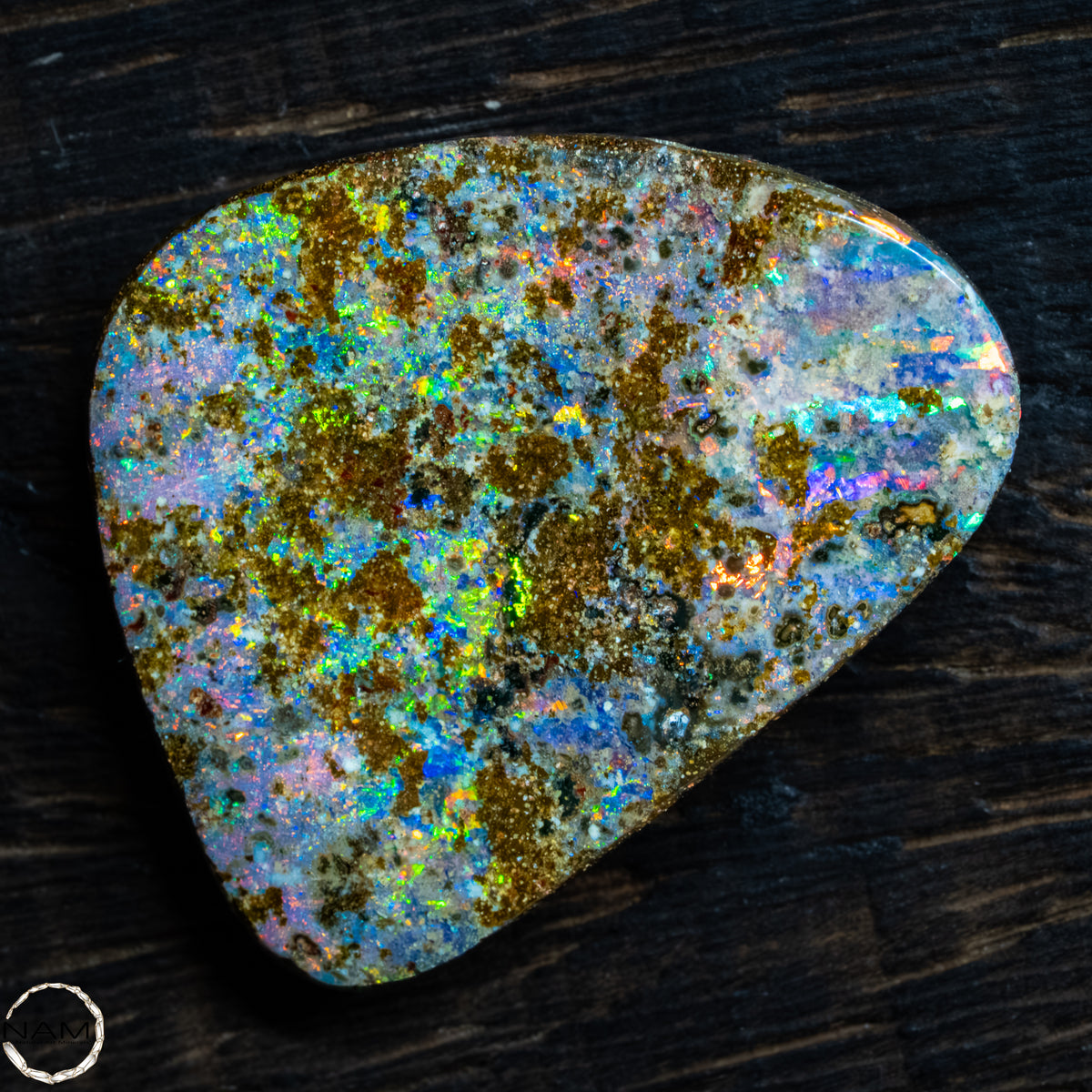 Natürlicher  Boulder Opal aus Australien Edelsteinqualität -  6,11g -30,55Ct