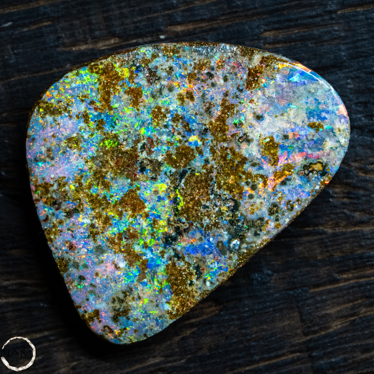 Natürlicher  Boulder Opal aus Australien Edelsteinqualität -  6,11g -30,55Ct