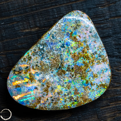 Natürlicher  Boulder Opal aus Australien Edelsteinqualität -  6,11g -30,55Ct