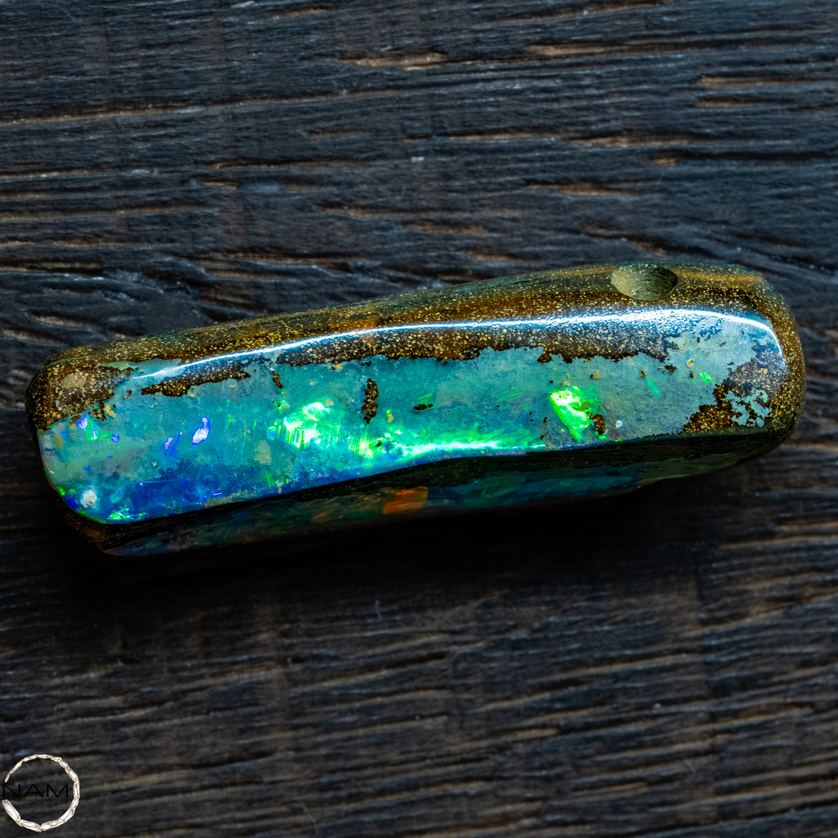 Natürlicher  Boulder Opal aus Australien Edelsteinqualität -   9,31g 46,55Ct
