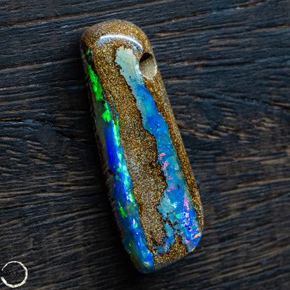 Natürlicher  Boulder Opal aus Australien Edelsteinqualität -   9,31g 46,55Ct