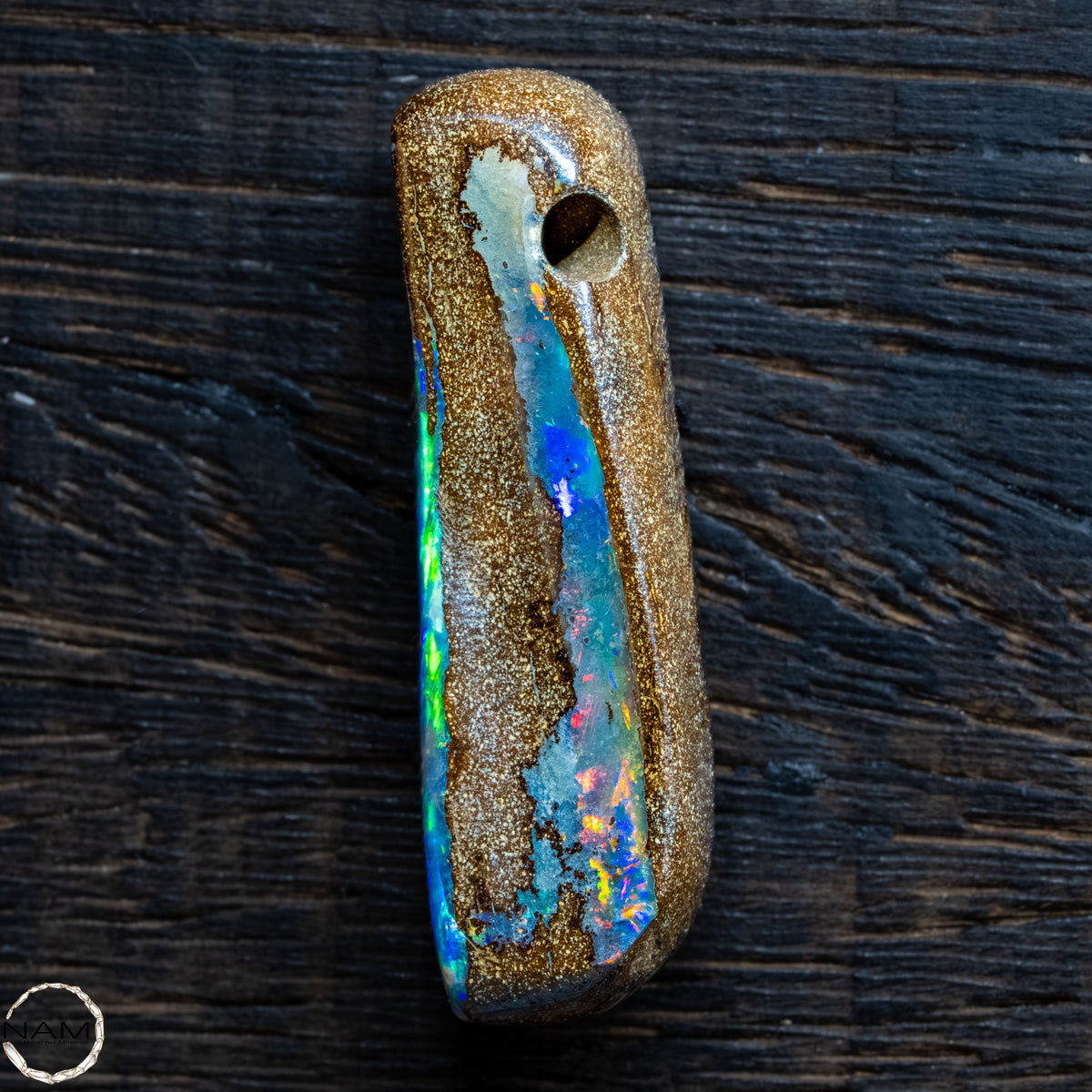 Natürlicher  Boulder Opal aus Australien Edelsteinqualität -   9,31g 46,55Ct