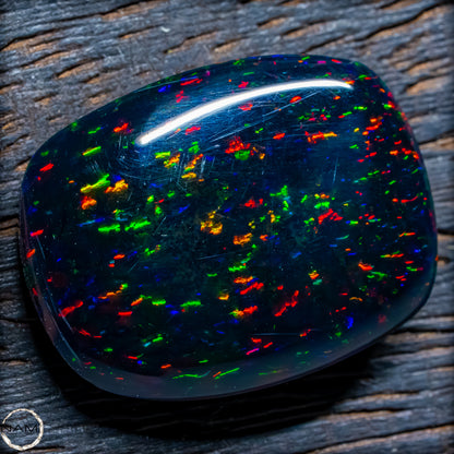 Großer AAA+ Schwarzer Opal Cabochon - 4,76g / 23,8 ct