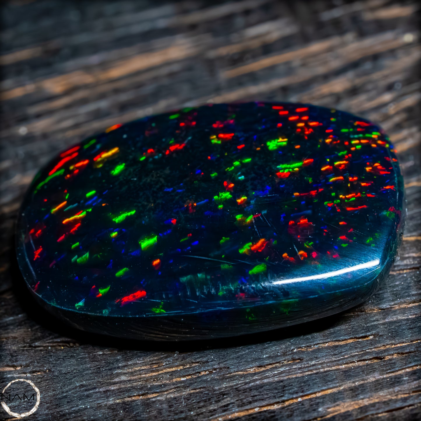 Großer AAA+ Schwarzer Opal Cabochon - 4,76g / 23,8 ct