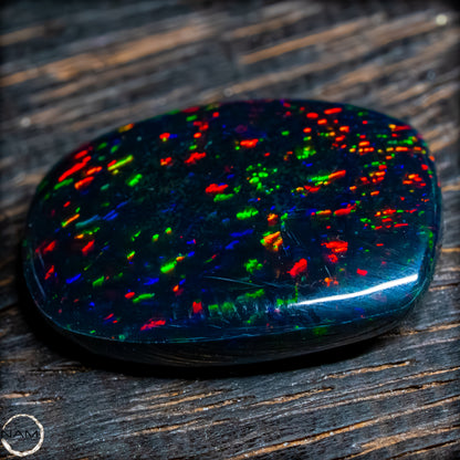 Großer AAA+ Schwarzer Opal Cabochon - 4,76g / 23,8 ct