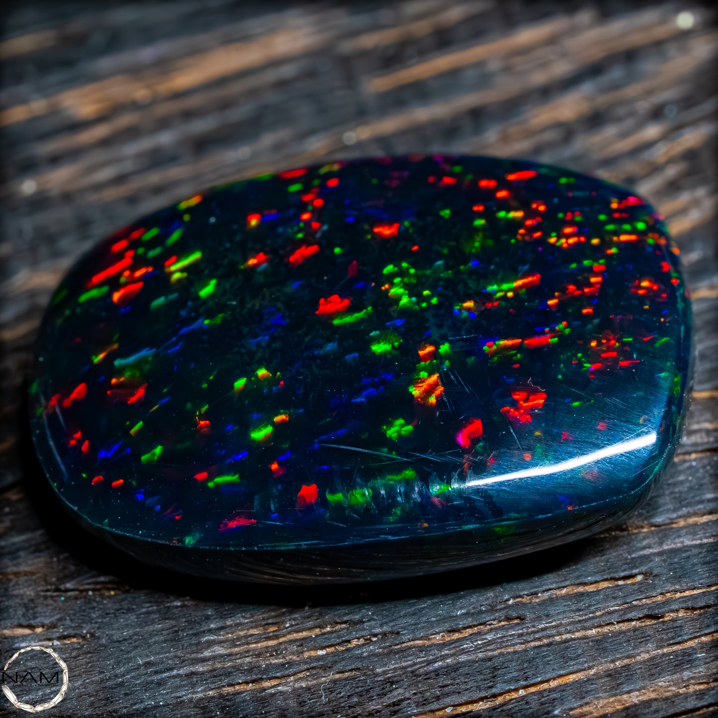 Großer AAA+ Schwarzer Opal Cabochon - 4,76g / 23,8 ct