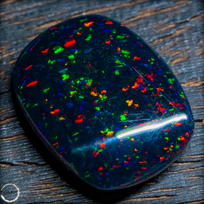 Großer AAA+ Schwarzer Opal Cabochon - 4,76g / 23,8 ct