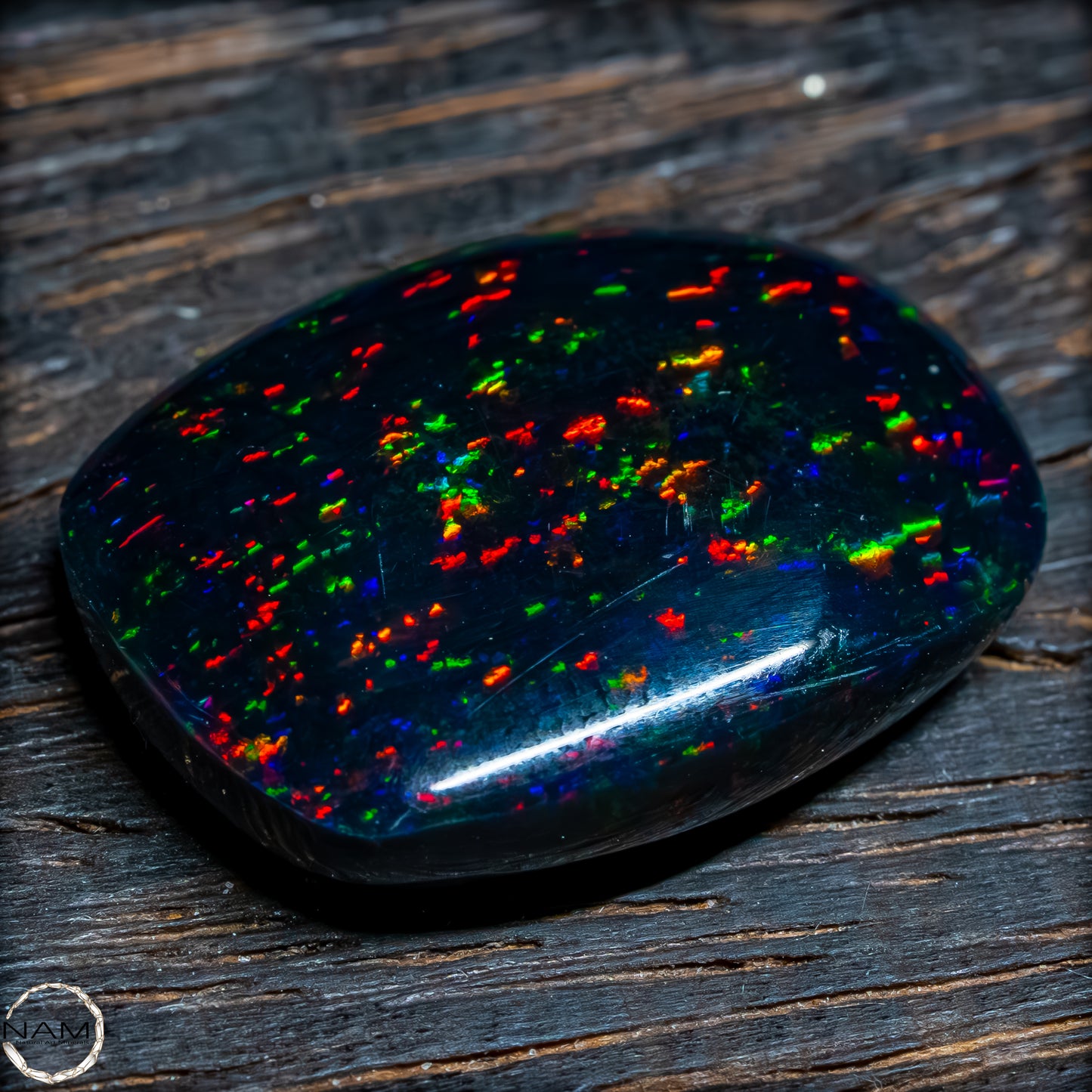 Großer AAA+ Schwarzer Opal Cabochon - 4,76g / 23,8 ct