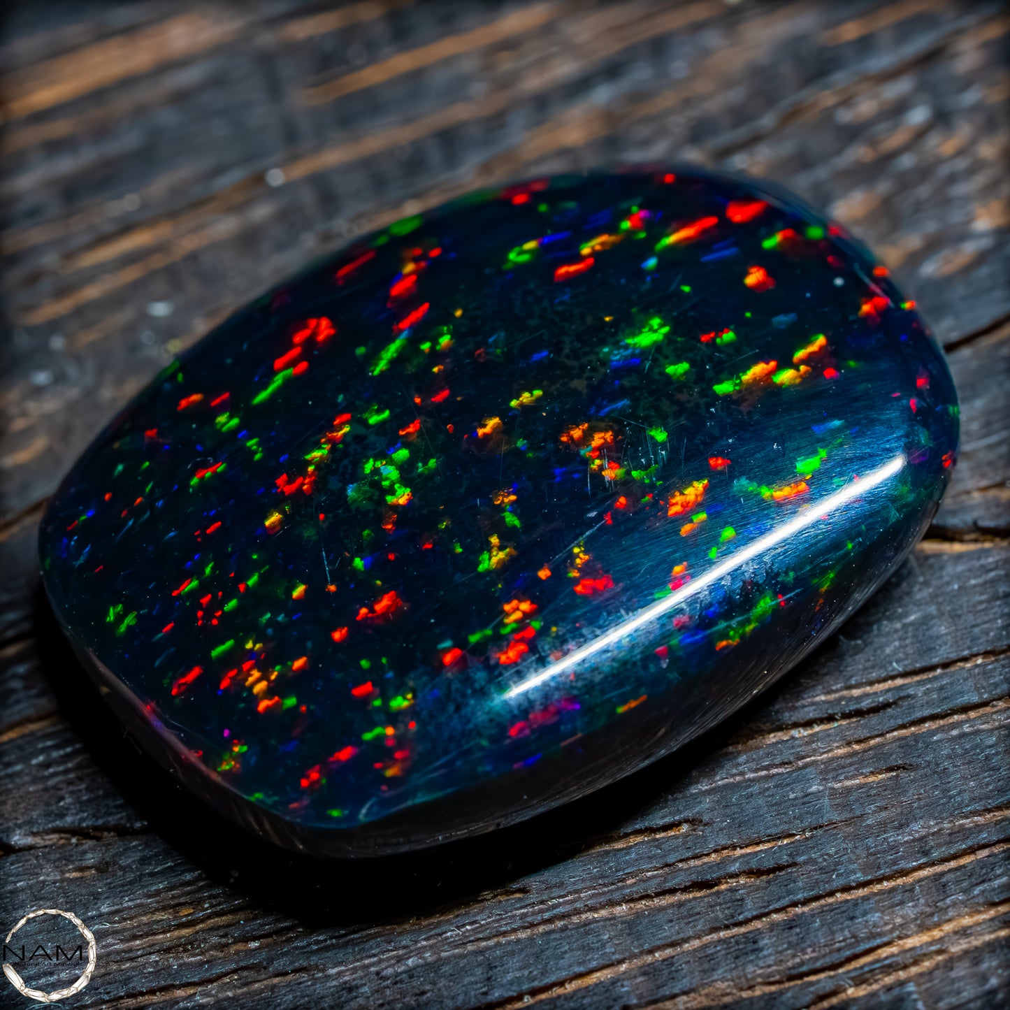 Großer AAA+ Schwarzer Opal Cabochon - 4,76g / 23,8 ct