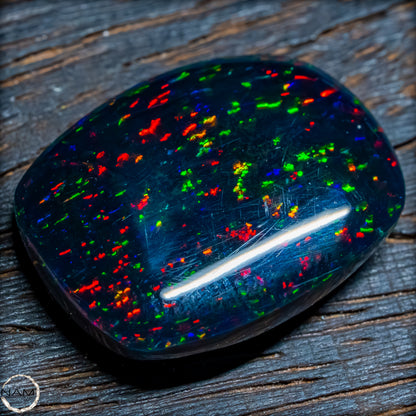 Großer AAA+ Schwarzer Opal Cabochon - 4,76g / 23,8 ct