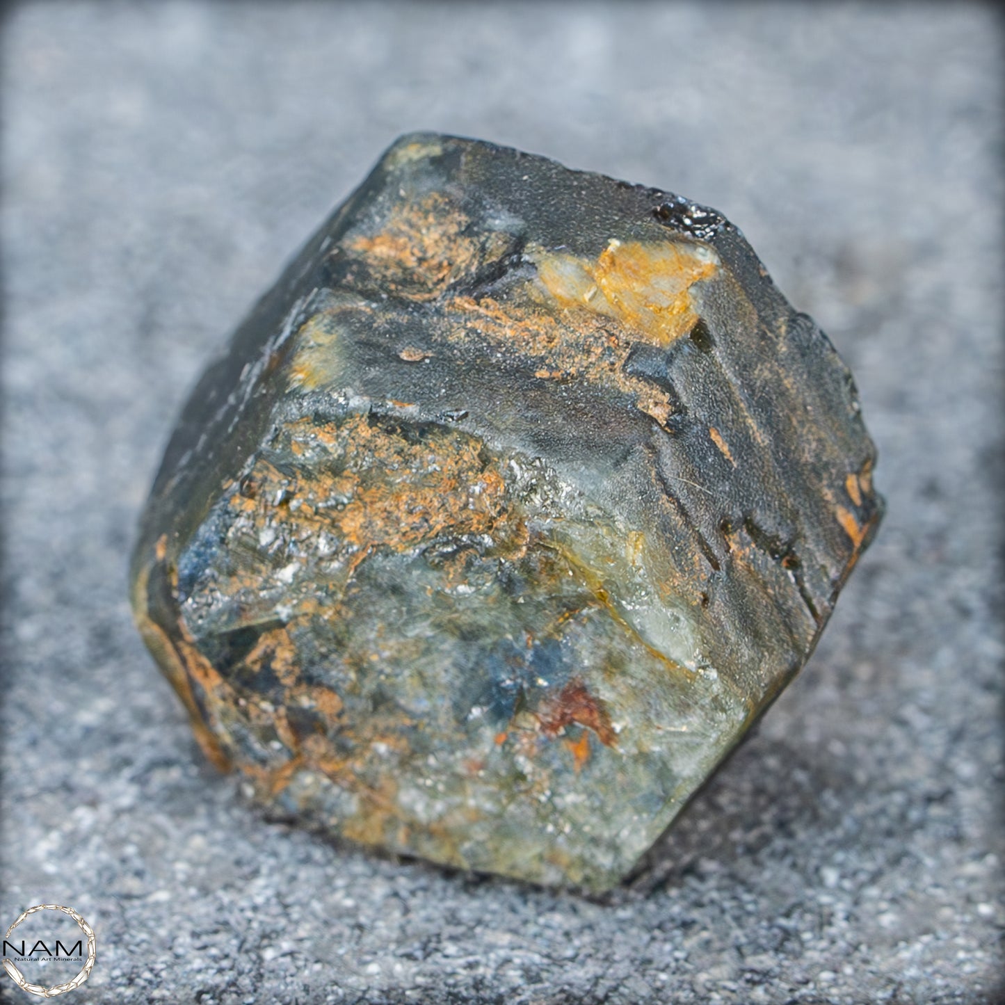 Natürlicher Saphirkristall aus Tansania, unbehandelt - 7,99g - 39,95ct