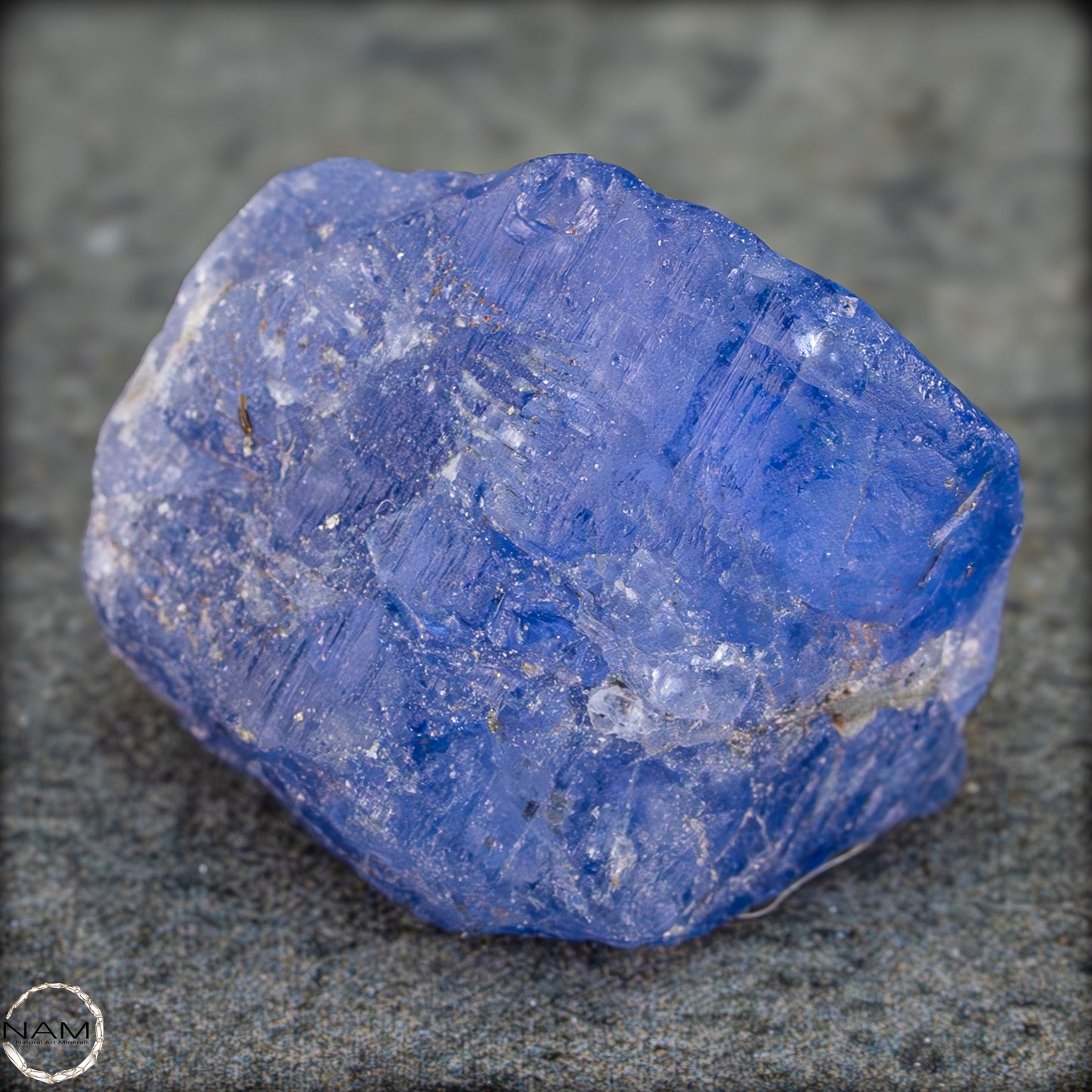 Natürlicher, Schöner Tansanit-Kristall, Tansania - 11,82g - 59,10ct