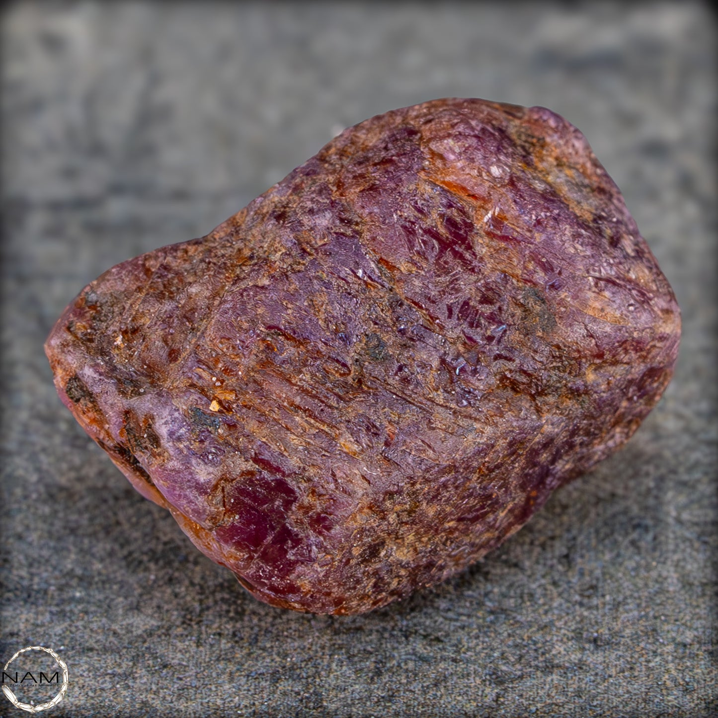 Natürlicher Rubinkristall aus Myanmar, Unbehandelt - 10,67g - 53,35ct