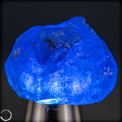 Natürlicher, Schöner Tansanit-Kristall, Tansania - 11,82g - 59,10ct