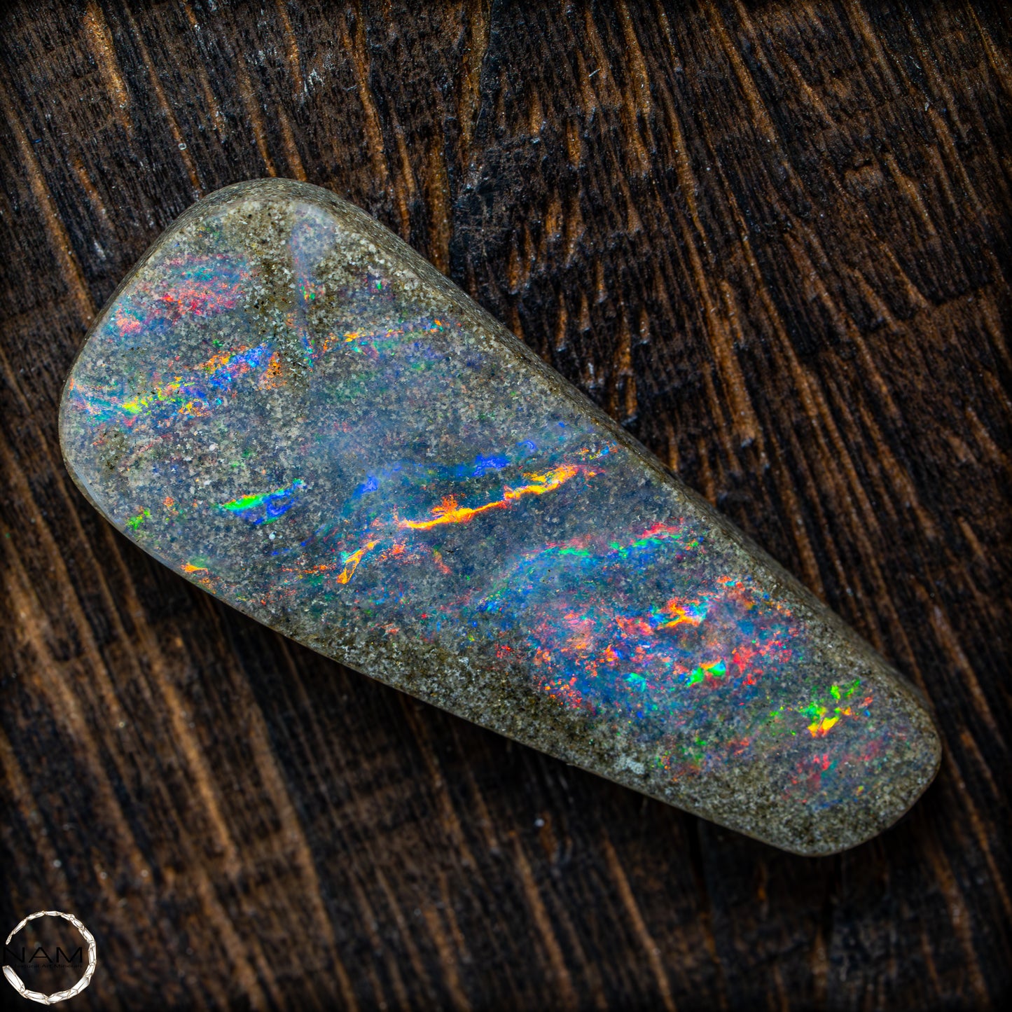 Natürlicher AAA+ Boulder Opal aus Australien Edelsteinqualität - 29,565ct