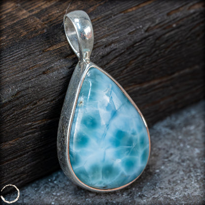 Natürlicher Larimar-Kristall Anhänger in 925 Silber - 4,61g - 23,05 ct