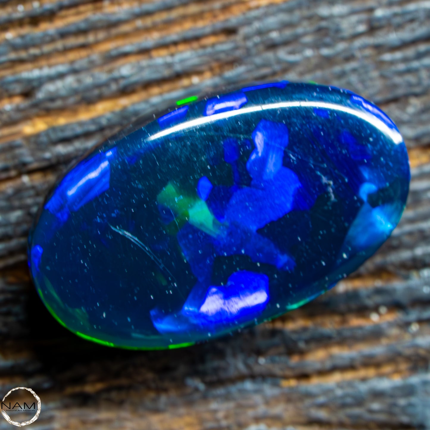 Großer AAA+ Schwarzer Opal Cabochon - 0,58g/2,9ct