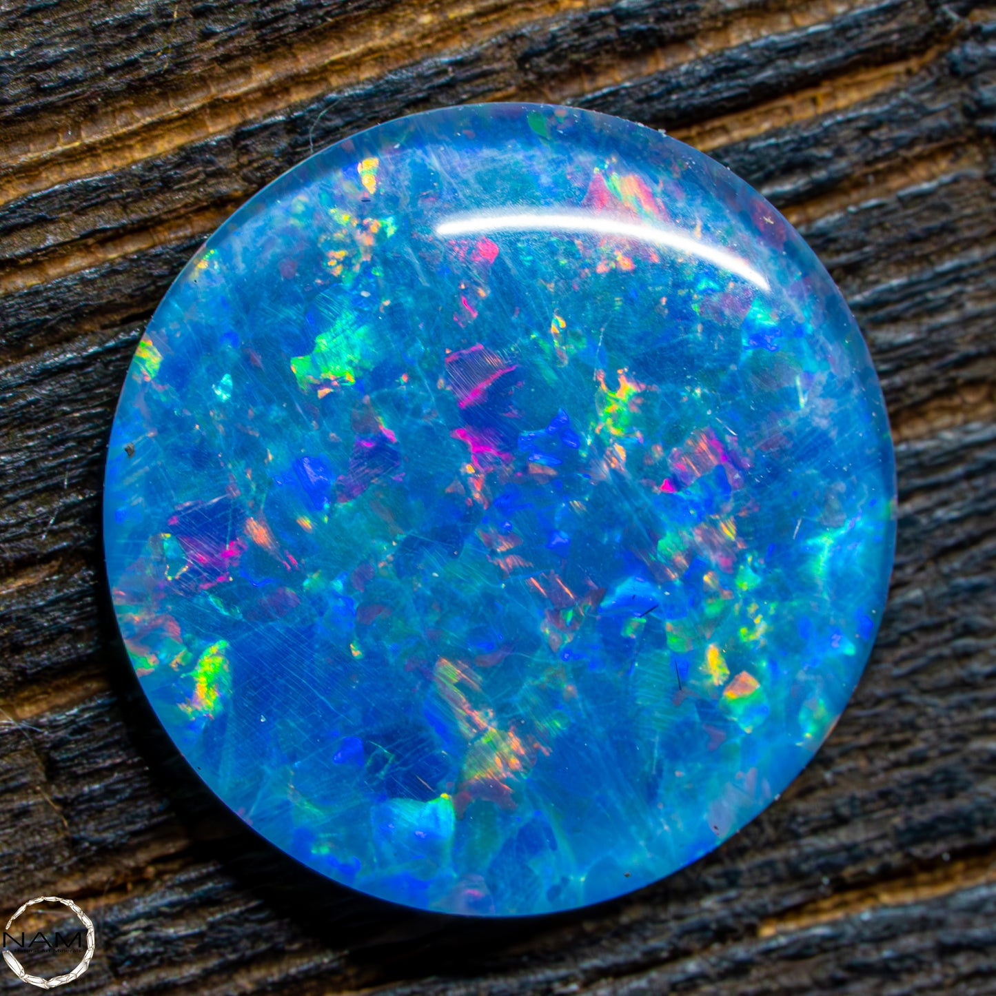 AAA + Black Opal Triplet, Australien, 0,67g/35ct