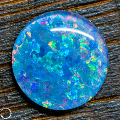 AAA + Black Opal Triplet, Australien, 0,67g/35ct