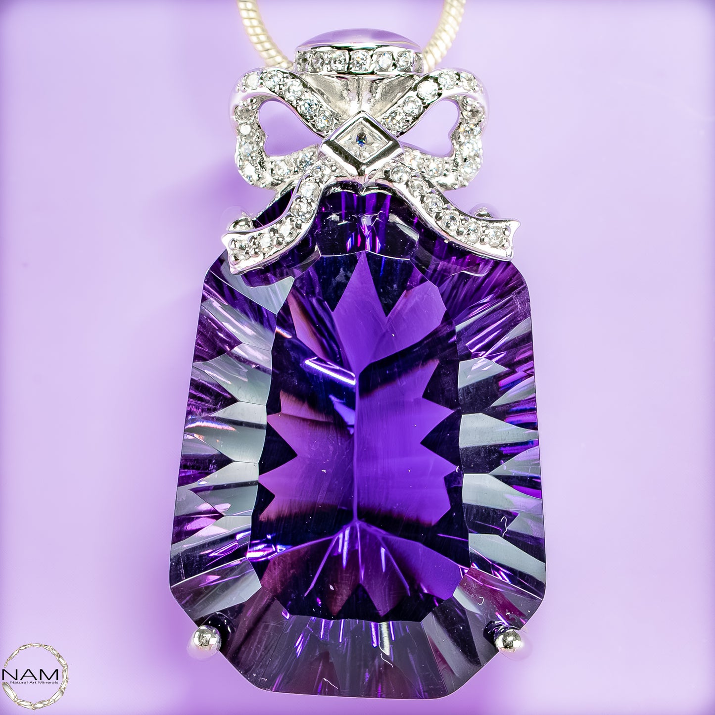 Amethyst-Anhänger – ein Meisterwerk aus Licht, Tiefe und Eleganz 14,31g  71,55ct