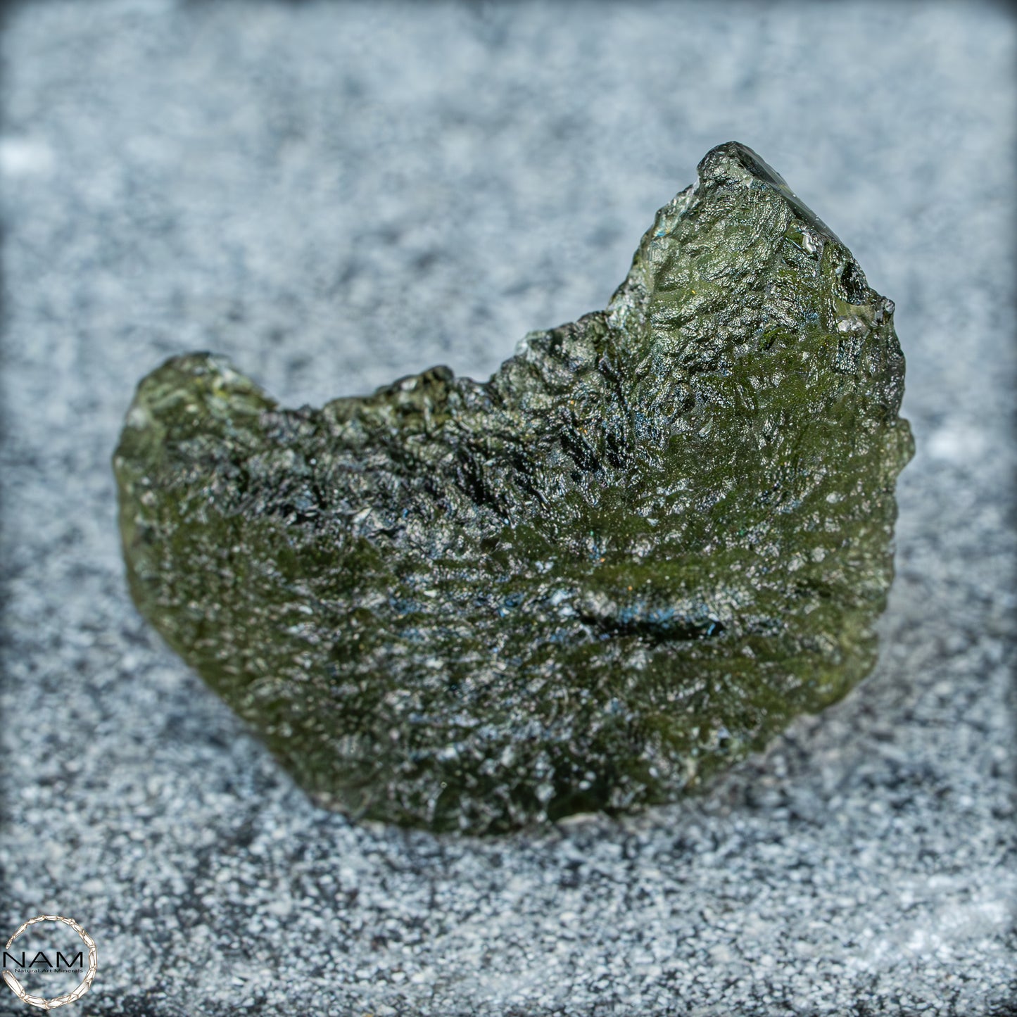 Großer Natürlicher Moldavit Kristall - 8,65g - 43,25ct