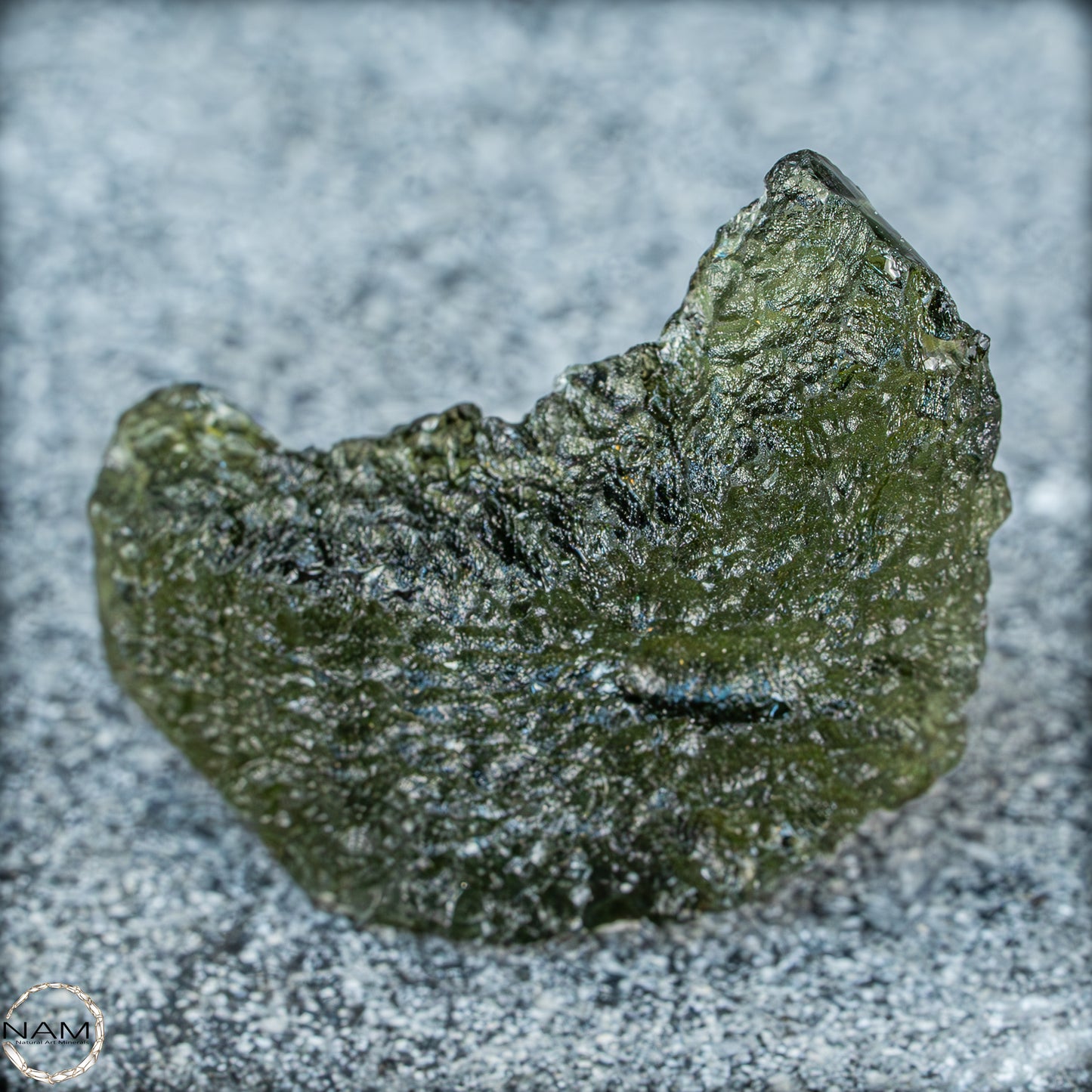 Großer Natürlicher Moldavit Kristall - 8,65g - 43,25ct