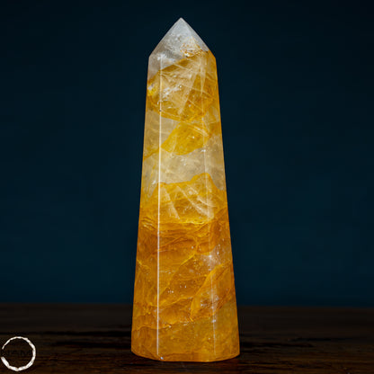 Natürlicher Quarz-Kristall Obelisk "Golden Healer" - 679,22g