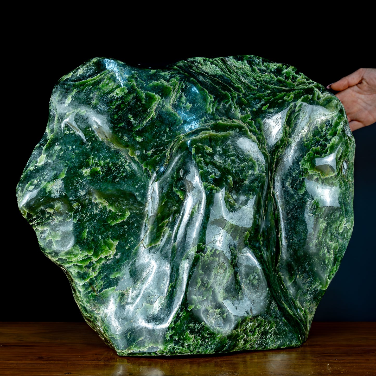 Natürliche Jade-Nephrit Freiform aus Burma - 27136,82g