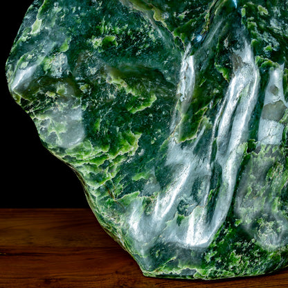 Natürliche Jade-Nephrit Freiform aus Burma - 27136,82g