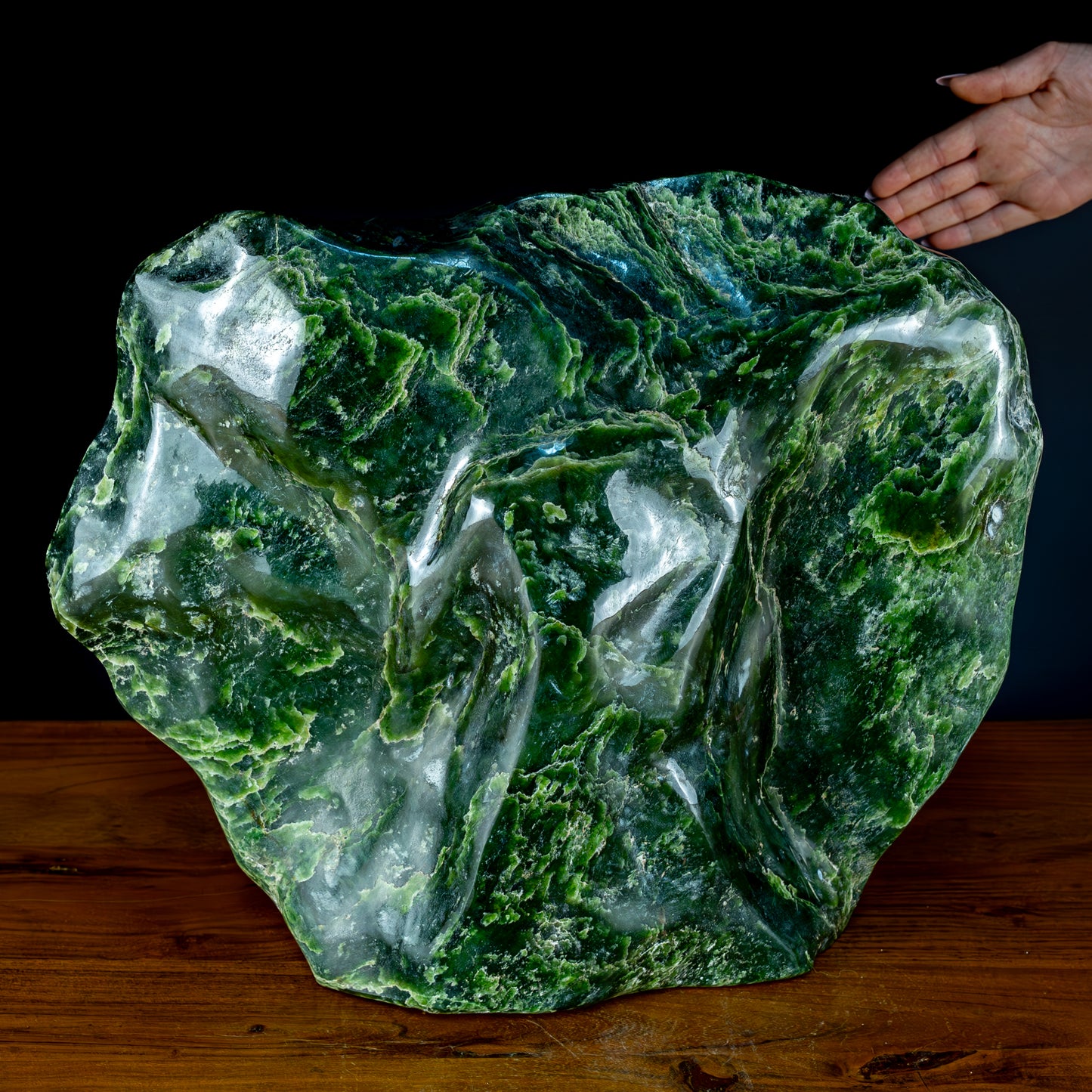 Natürliche Jade-Nephrit Freiform aus Burma - 27136,82g