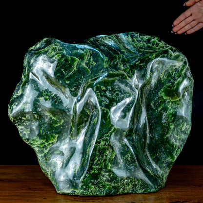 Natürliche Jade-Nephrit Freiform aus Burma - 27136,82g