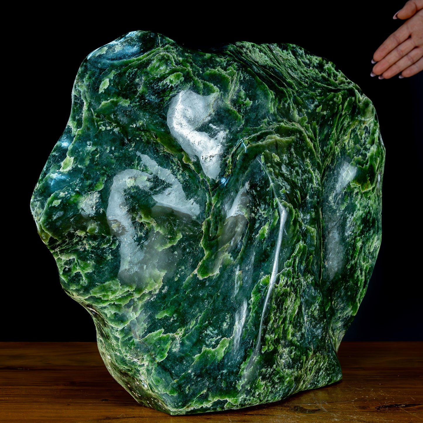 Natürliche Jade-Nephrit Freiform aus Burma - 27136,82g