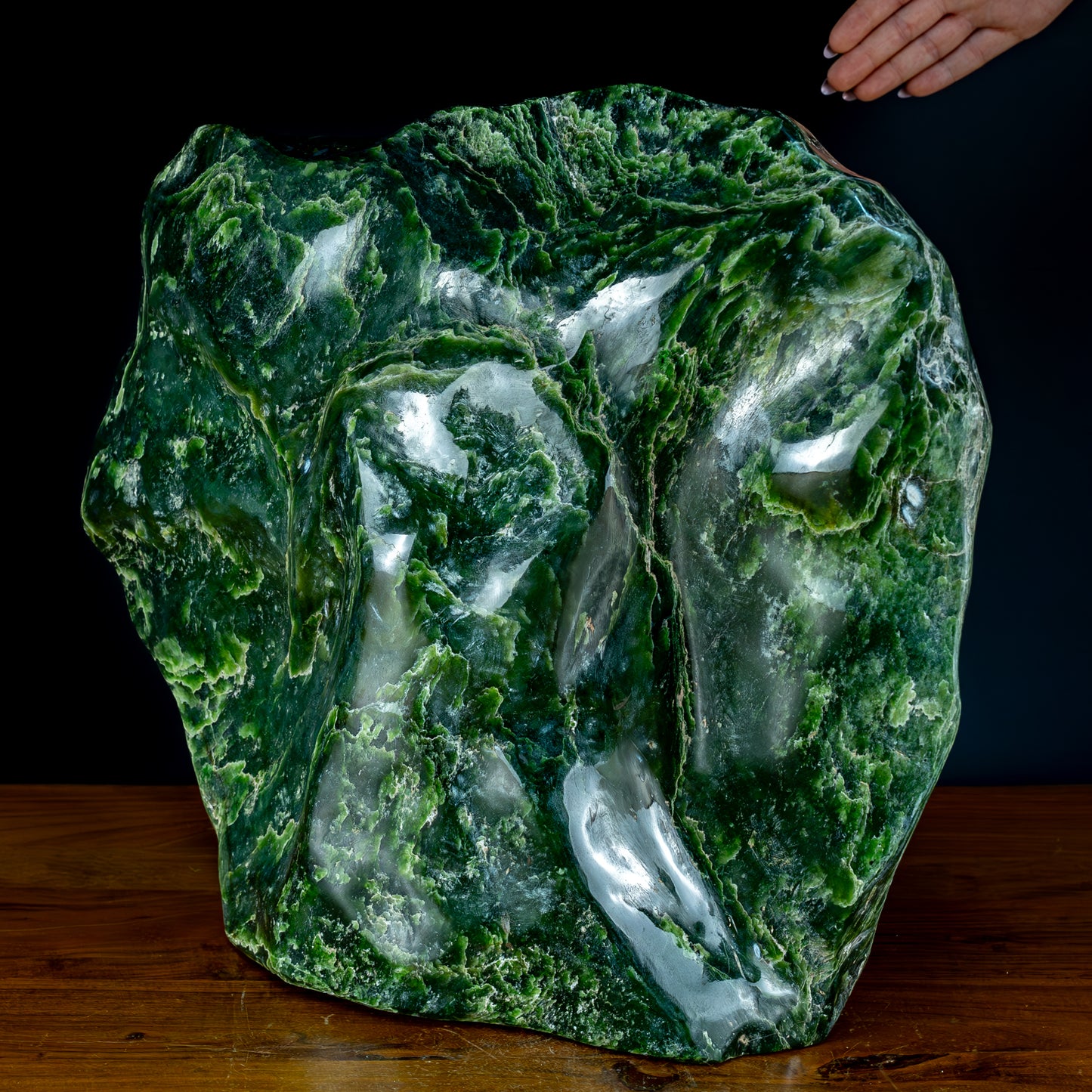 Natürliche Jade-Nephrit Freiform aus Burma - 27136,82g