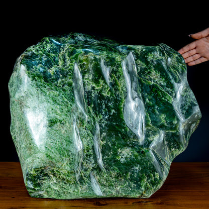 Natürliche Jade-Nephrit Freiform aus Burma - 27136,82g