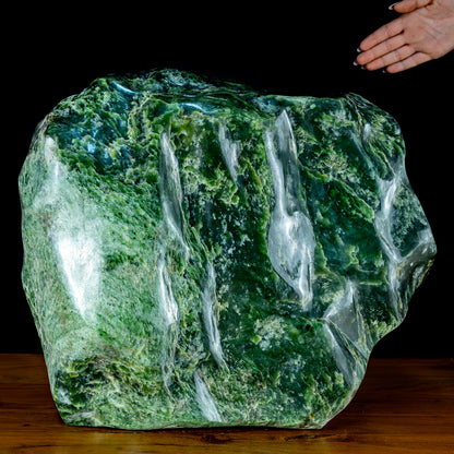 Natürliche Jade-Nephrit Freiform aus Burma - 27136,82g