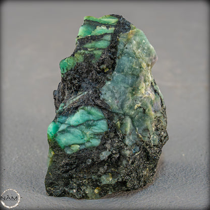 Natürliche Smaragdkristalle in Matrix aus Kolumbien - 142,43g