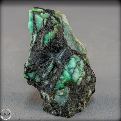 Natürliche Smaragdkristalle in Matrix aus Kolumbien - 142,43g