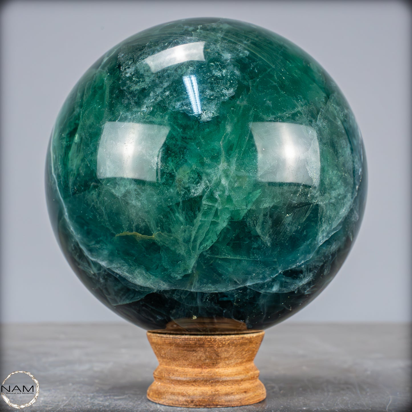 Natürliche Grüne Fluorit Kristallkugel, China - 2632,91g - 123mm