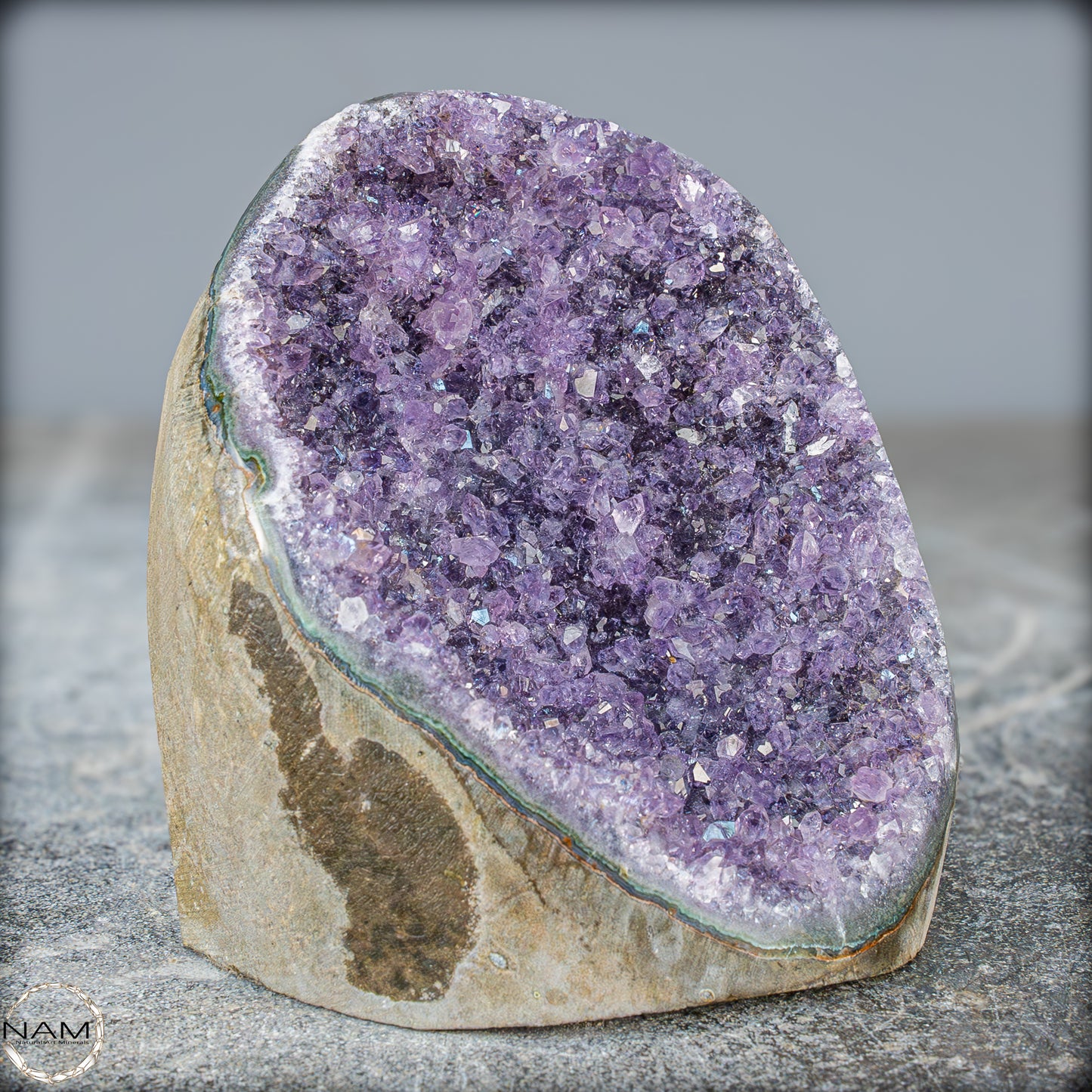 Natürliche Amethyst-Kristall Druse - 805,28g