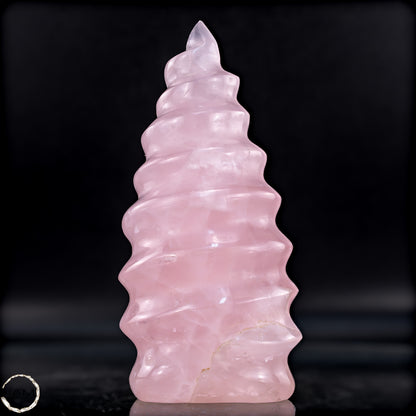 Rosenquarz Tempelflamme –  Kristallskulptur aus Brasilien - 698,54g