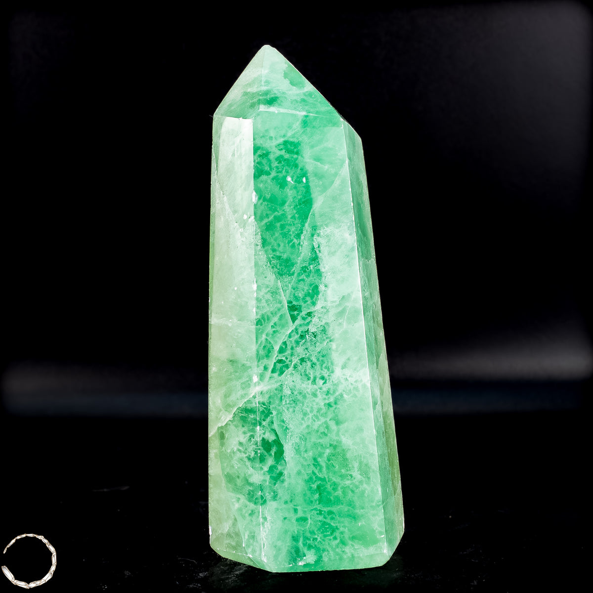 Natürlicher Grüner Fluorit-Kristall Obelisk - 312,45g