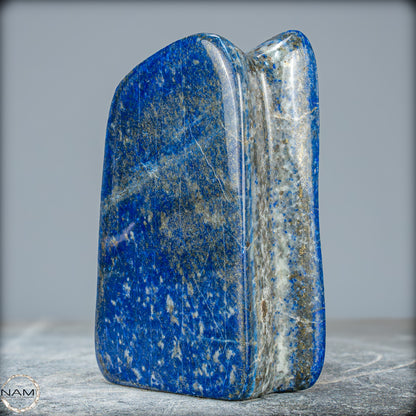 Natürliche Lapislazuli Kristall-Freiform - 890,77g