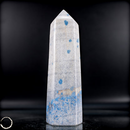 Natürlicher K2 Obelisk aus Madagaskar - 837,64g
