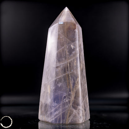 Natürlicher Lila-Lavendel-Rosenquarz Obelisk aus Brasilien - 812,54g