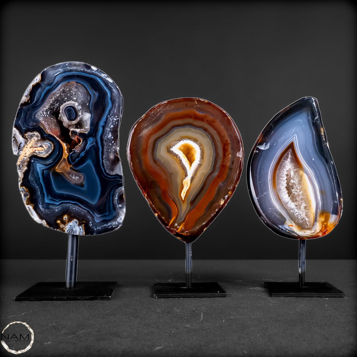 Achat-Chalcedon-Set auf Ständern  - 804,18g
